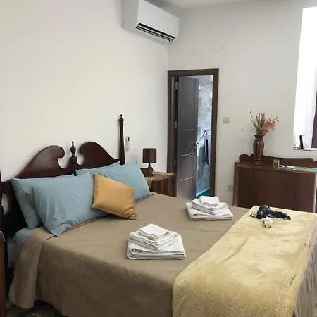 64 Barth Apartment *